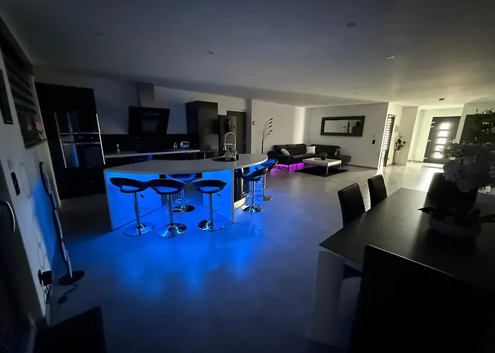 Chipie Neuve & Grand Standing ! Valmont (Moselle)