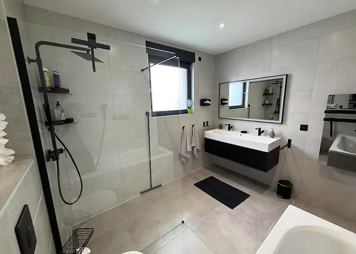 Chipie Neuve & Grand Standing ! * Valmont (Moselle)